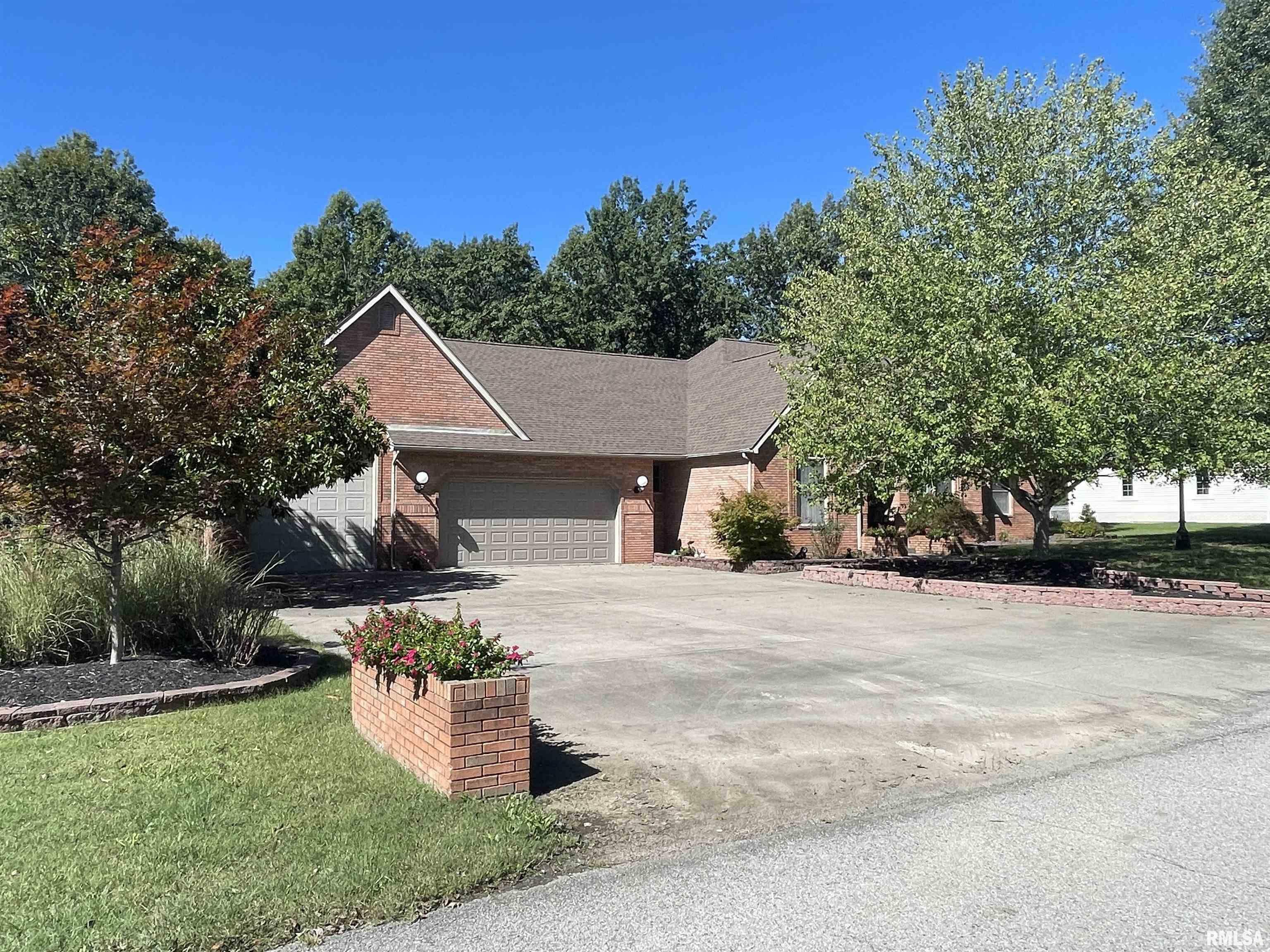 Property Photo: 1702 Reveille Drive IL 62959