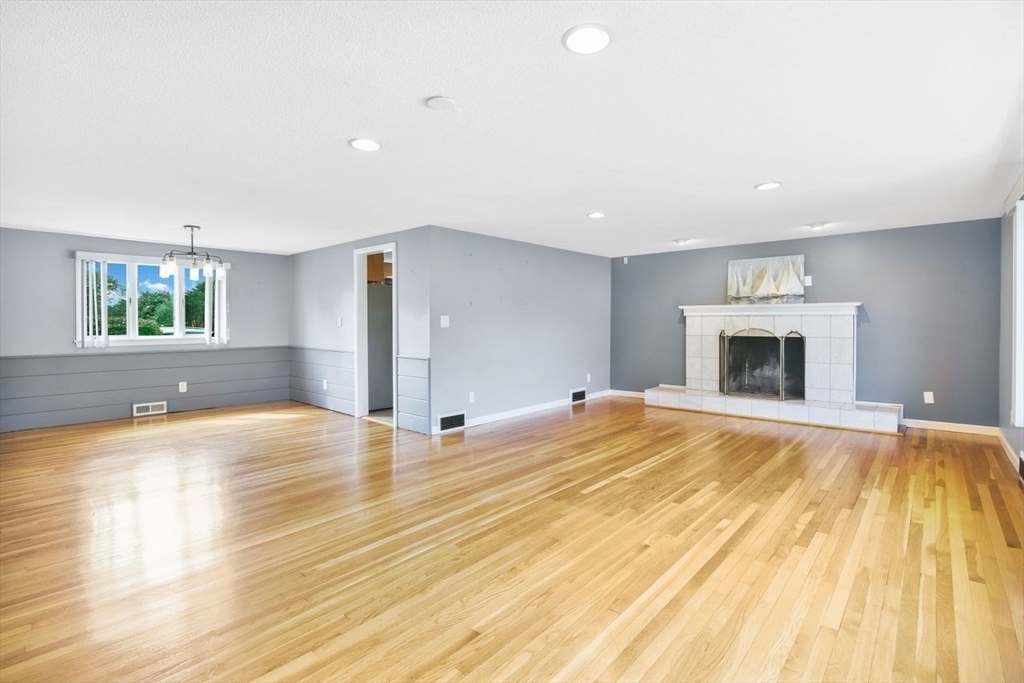 Property Photo:  1066 Amostown Rd  MA 01089 