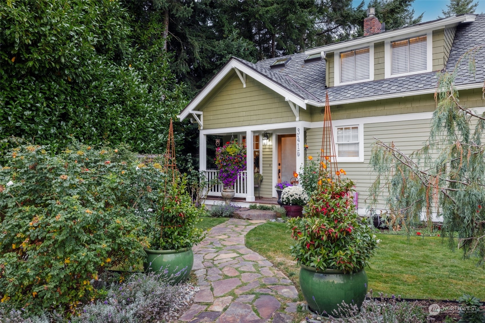 Property Photo:  3415 Norton Avenue  WA 98201 