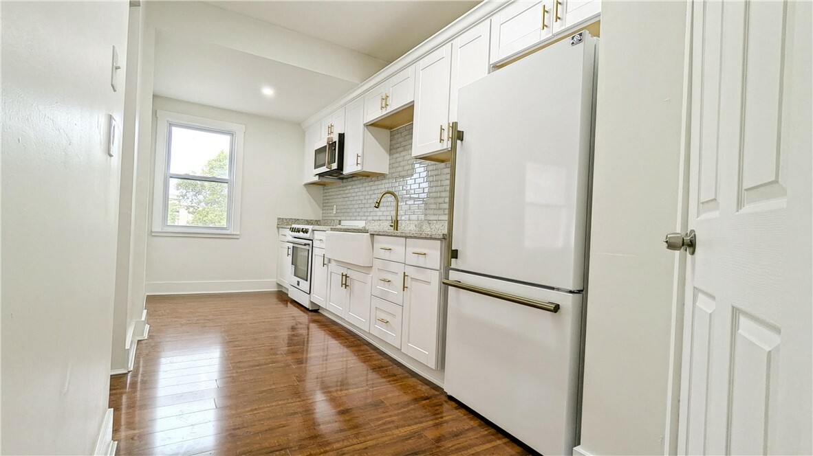 Property Photo:  334 Jucunda St  PA 15210 