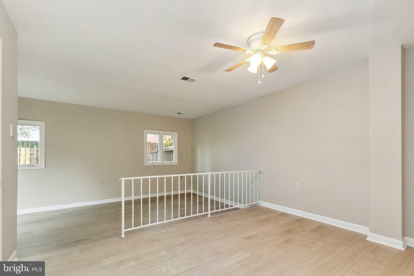 Property Photo:  101 Meadows Lane NE  VA 20176 