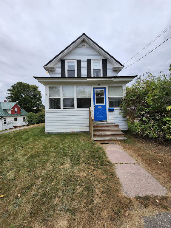 Property Photo:  264 Highland Avenue  ME 04462 