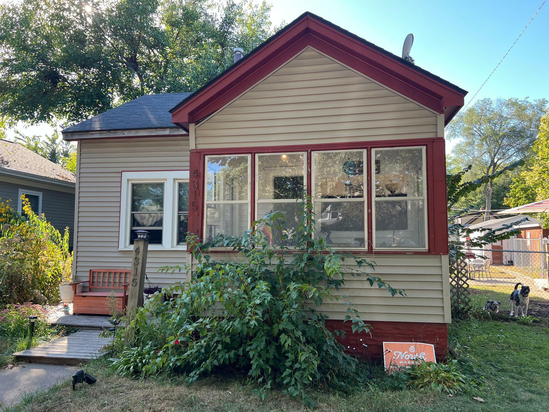 Property Photo:  4315 Irving Avenue N  MN 55412 