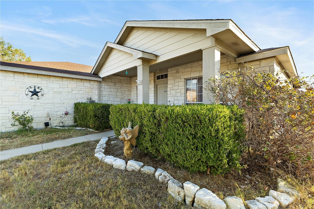 Property Photo:  3012 Rain Dance Loop  TX 76548 