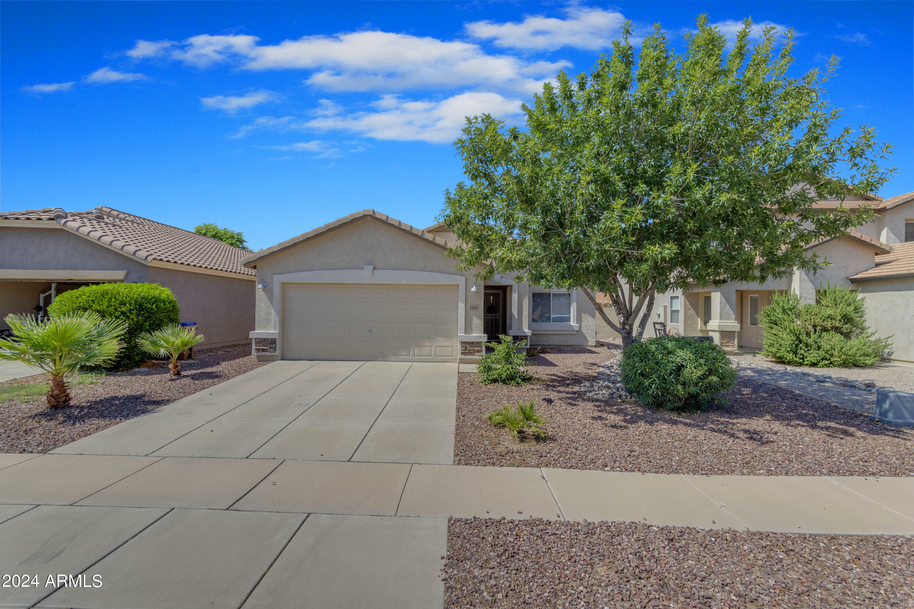 Property Photo:  2836 E Mineral Park Road  AZ 85143 