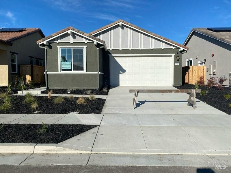 Property Photo:  2390 Hopscotch Street  CA 94571 