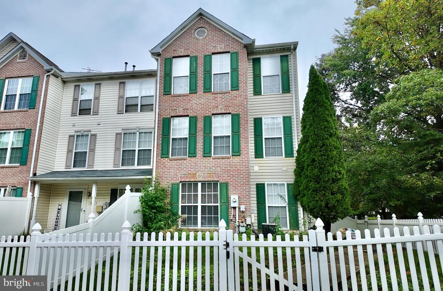 Property Photo: 1801 Hillwood Court MD 21144