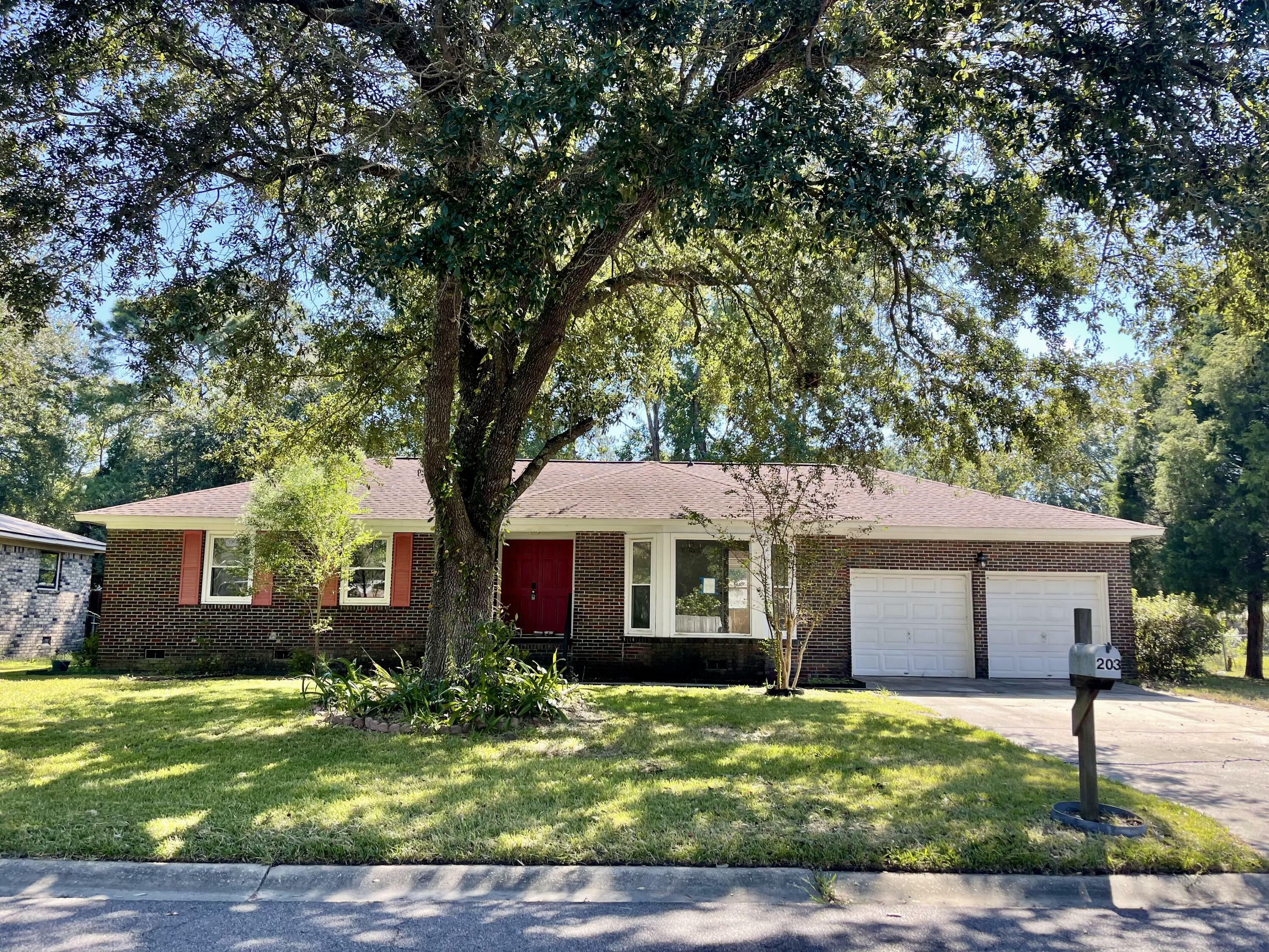 Property Photo: 203 Driver Avenue SC 29483