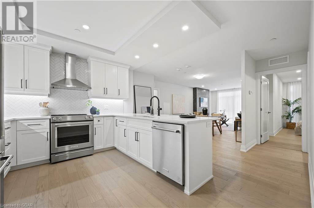 Photo de la propriété:  71 Wyndham Street South  ON N1E 5R3 