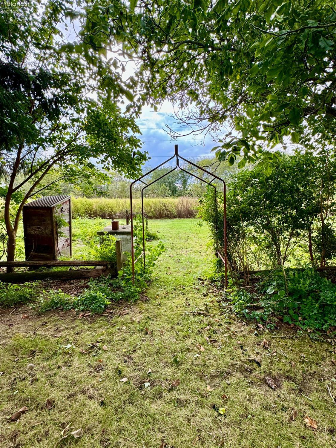 Property Photo:  2965 McCutchenville Road  OH 44830 