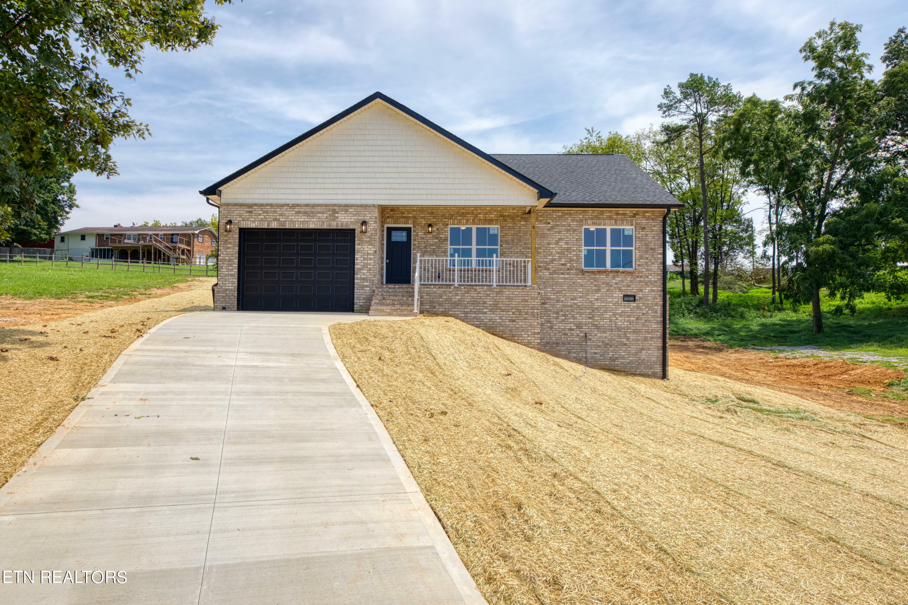 Property Photo:  370 Wood View Circle  TN 37764 