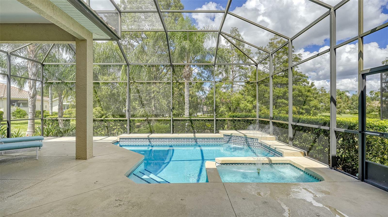 Property Photo:  7049 Whitemarsh Circle  FL 34202 