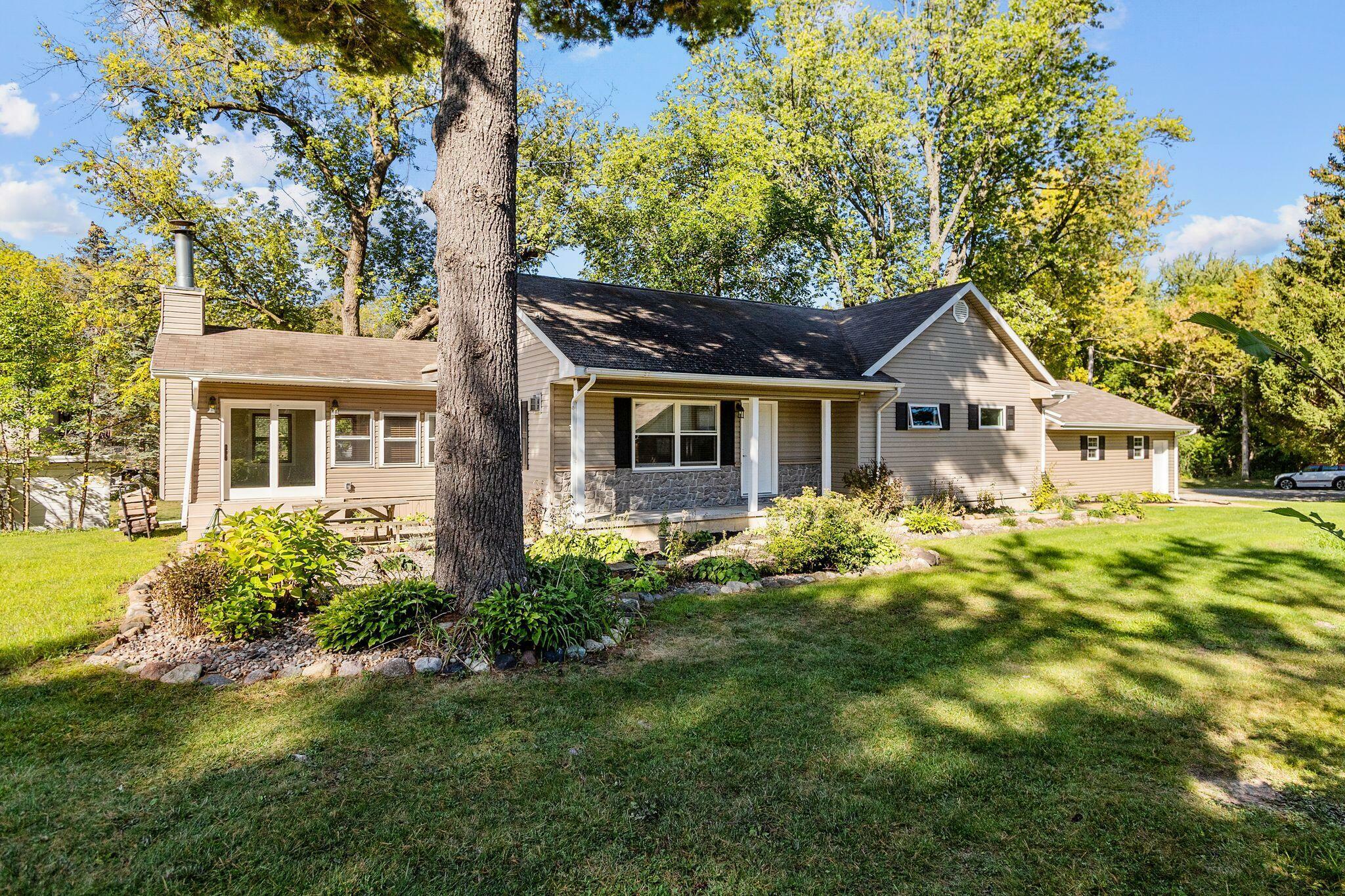 W3611 S Parkway -  Princeton WI 53946 photo
