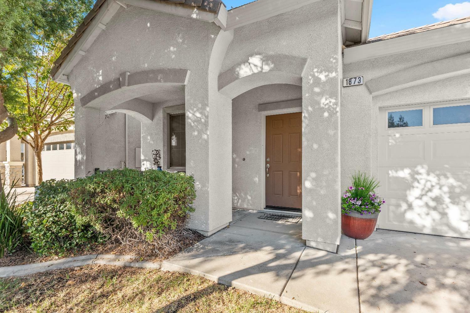 Property Photo:  1873 Della Verona Drive  CA 95747 