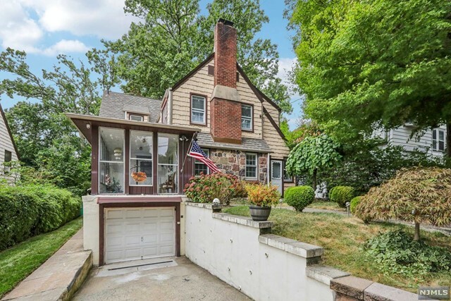 Property Photo:  130 Mitchell Street  NJ 07052 