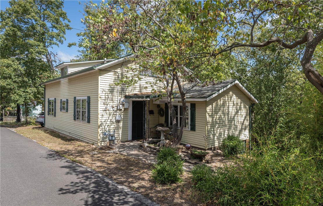 Property Photo: 15 Linwood Avenue AR 72632