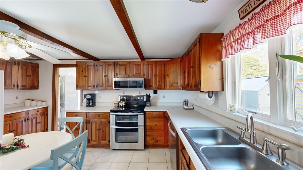 Property Photo:  76 Cottage Road  MA 01951 