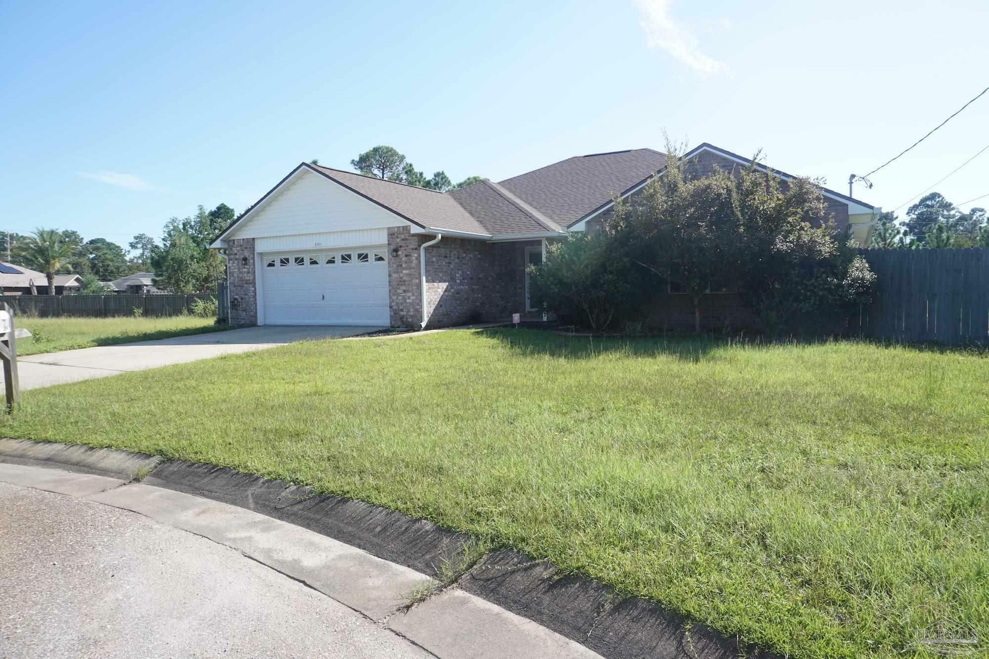 Property Photo:  8751 Cicilia Ct  FL 32566 