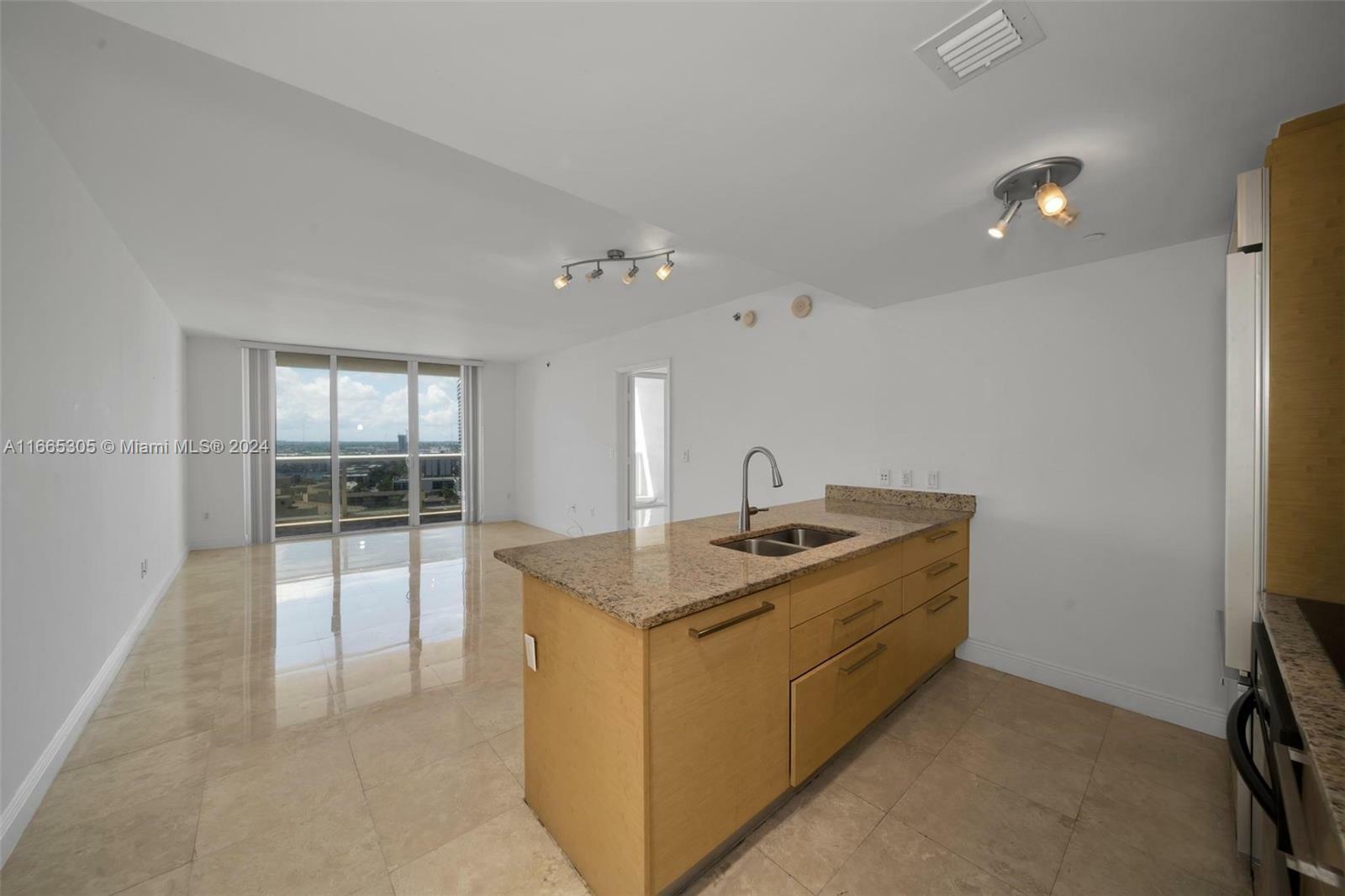 Property Photo:  1800 S Ocean Dr 1809  FL 33009 