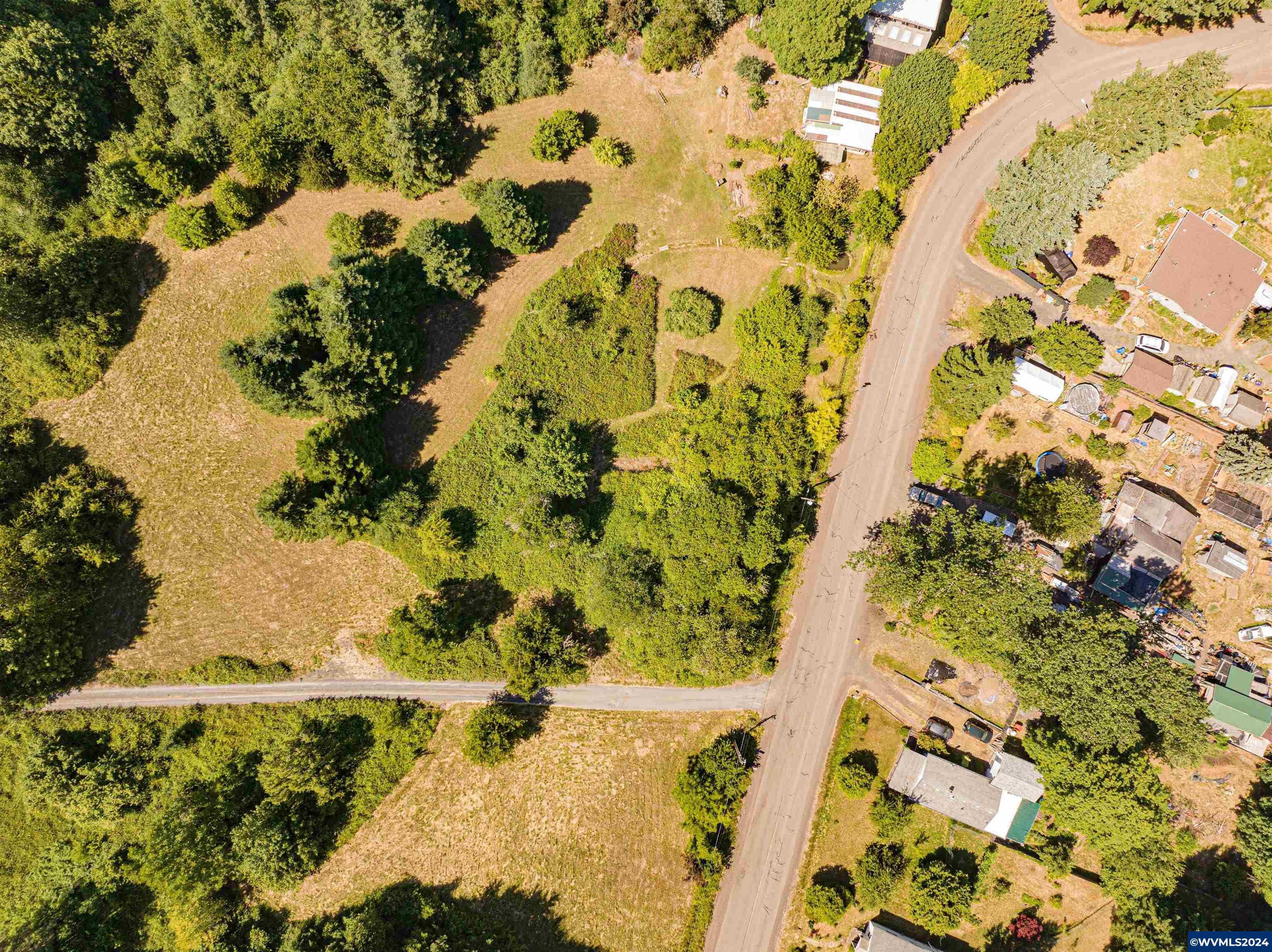 Property Photo:  220  21st (Next To) Lot 3903 Av  OR 97386 