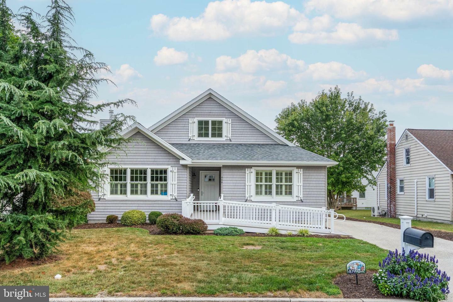 Property Photo: 409 Conwell Street DE 19968
