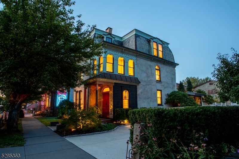 Property Photo: 194 N Union St NJ 08530