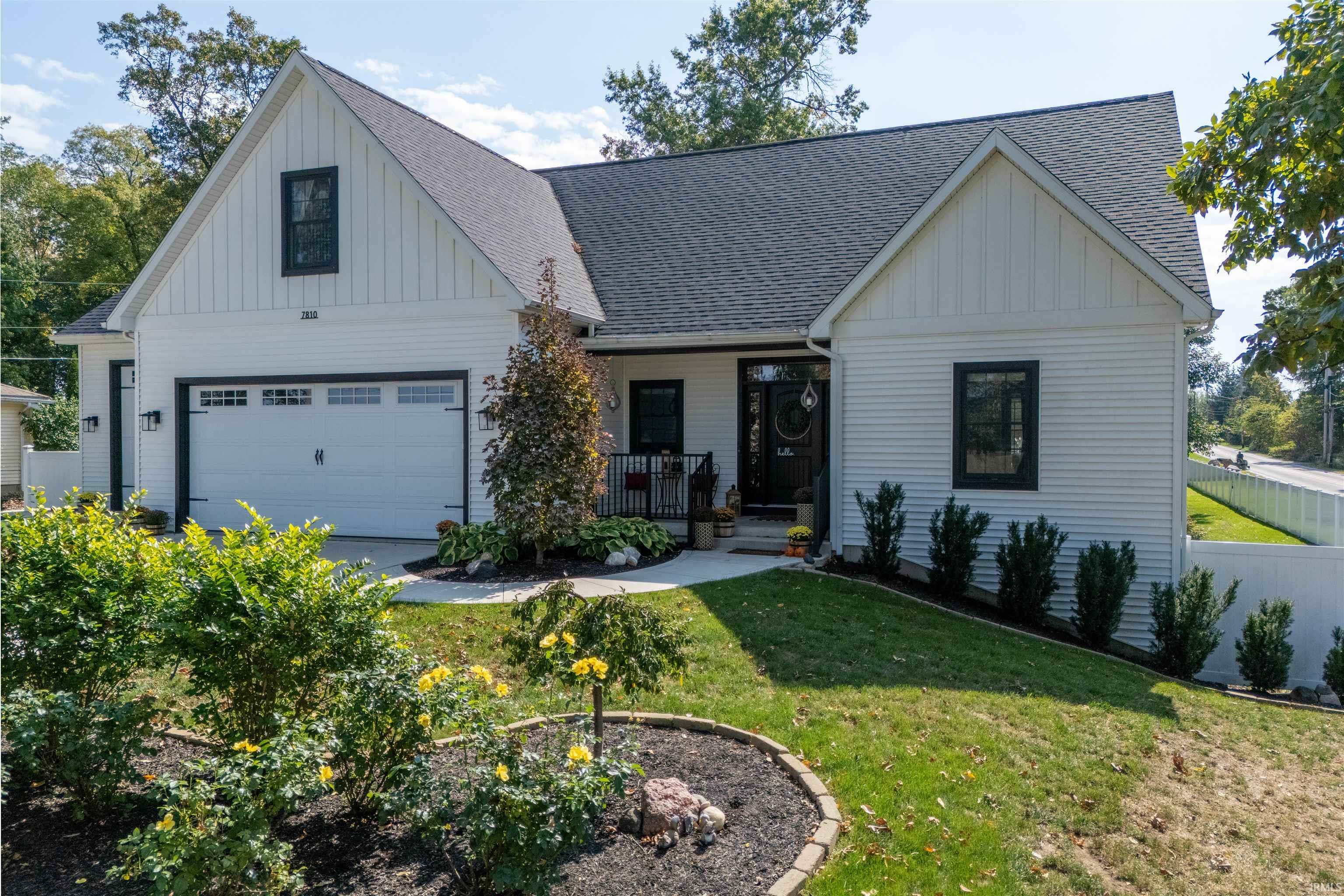 Property Photo: 7810 Rothman Rd Avenue IN 46835