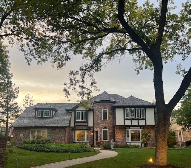 Property Photo: 320 Hambletonian Drive IL 60523