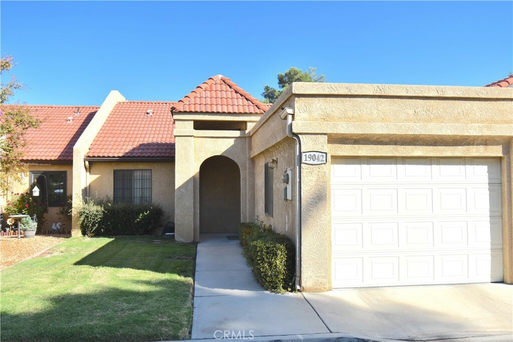 Property Photo:  19042 Cedar Drive  CA 92308 