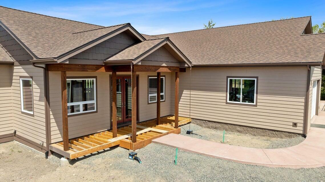 Property Photo: 3248 NE Yellowpine Road 00 OR 97754