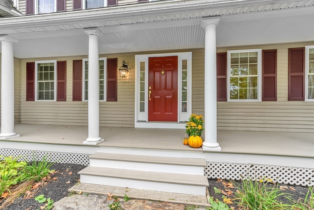 Property Photo:  392 Farm Road  MA 01752 