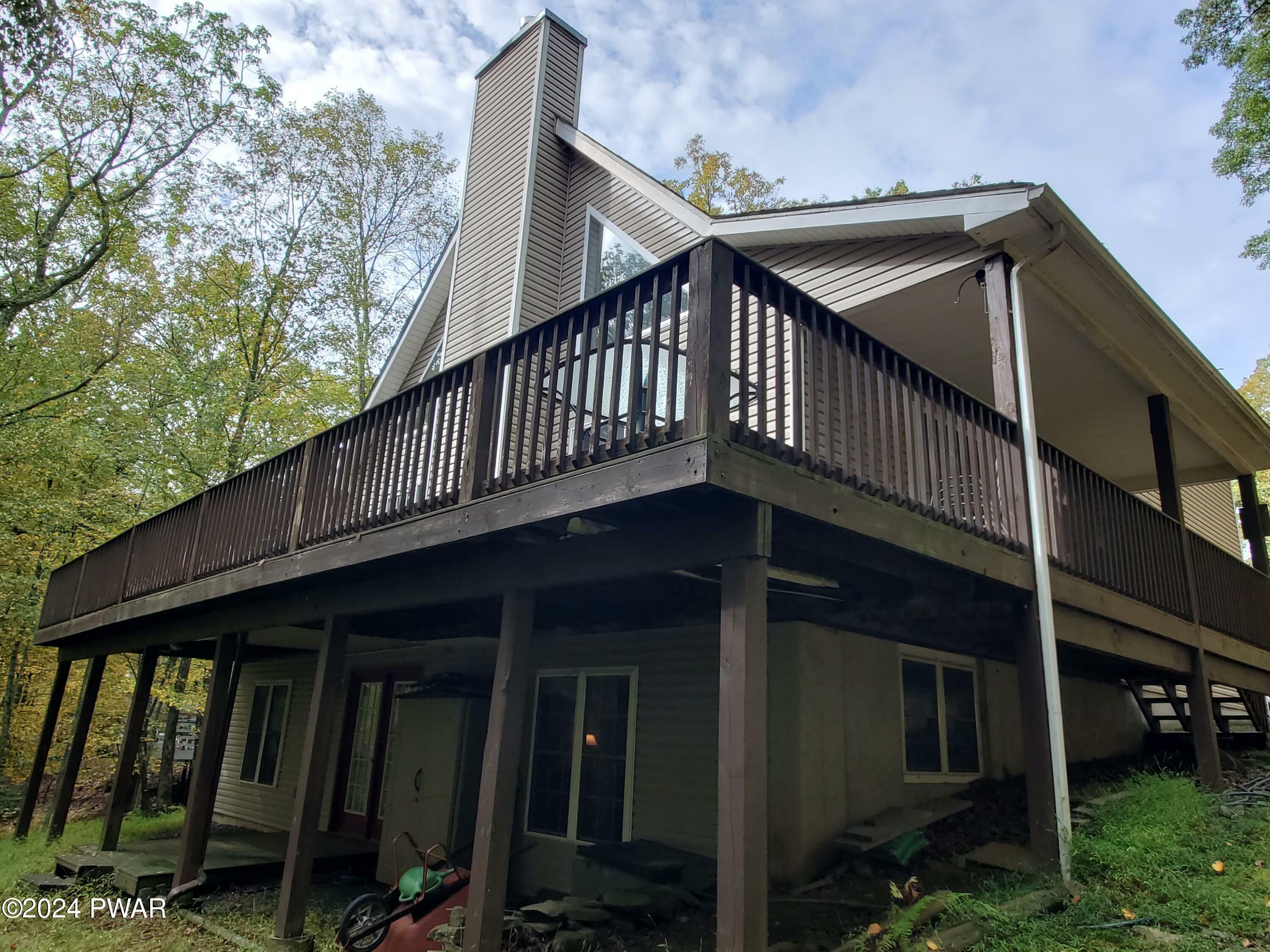 Property Photo:  170 Heritage Drive  PA 18435 