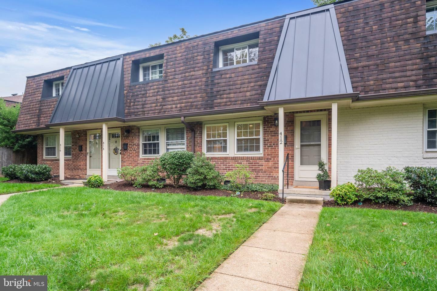 412 James Court 46  Falls Church VA 22046 photo