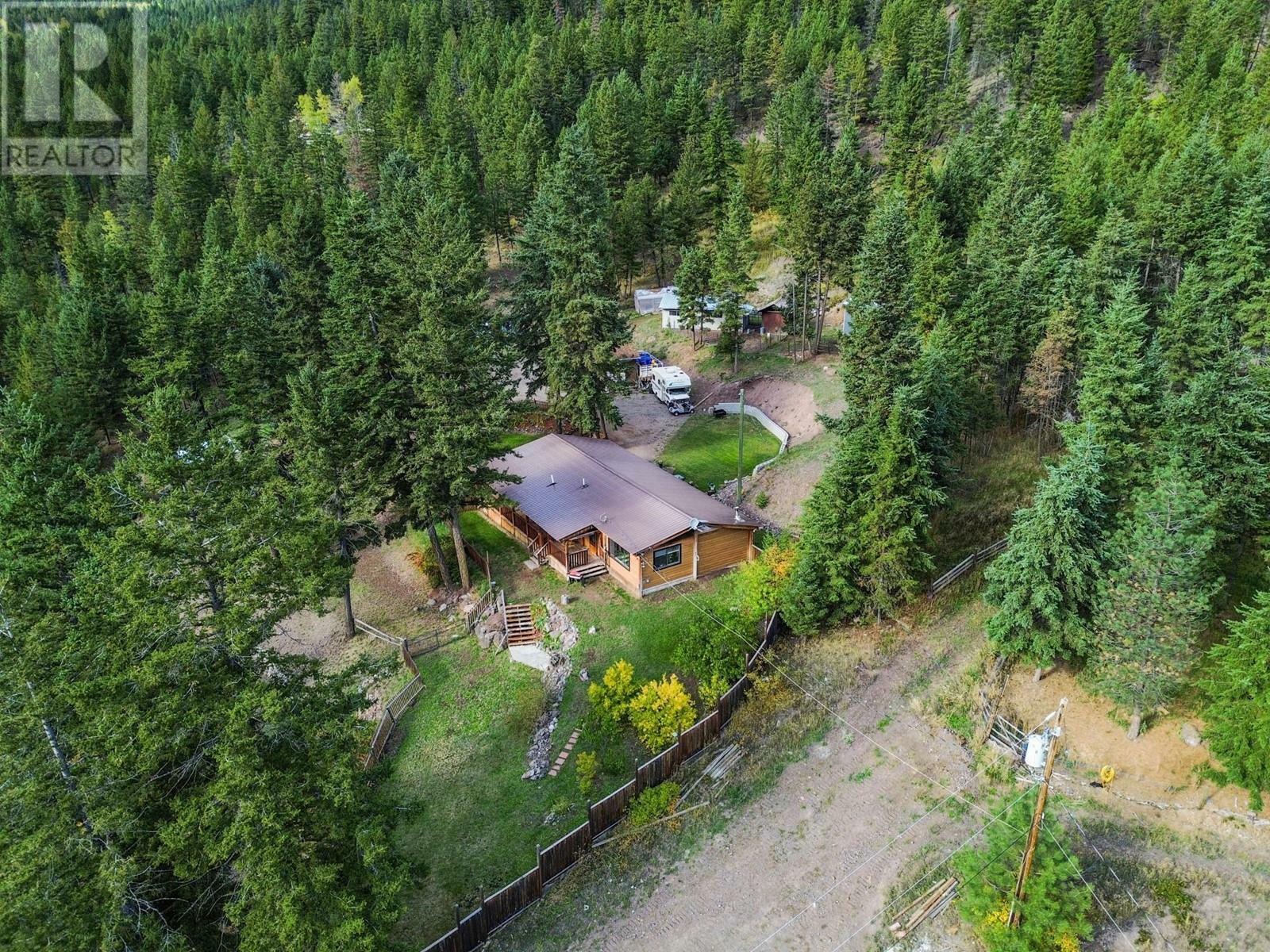 Photo de la propriété:  9653 Tranquille Criss Creek Rd  BC V0K 2J0 