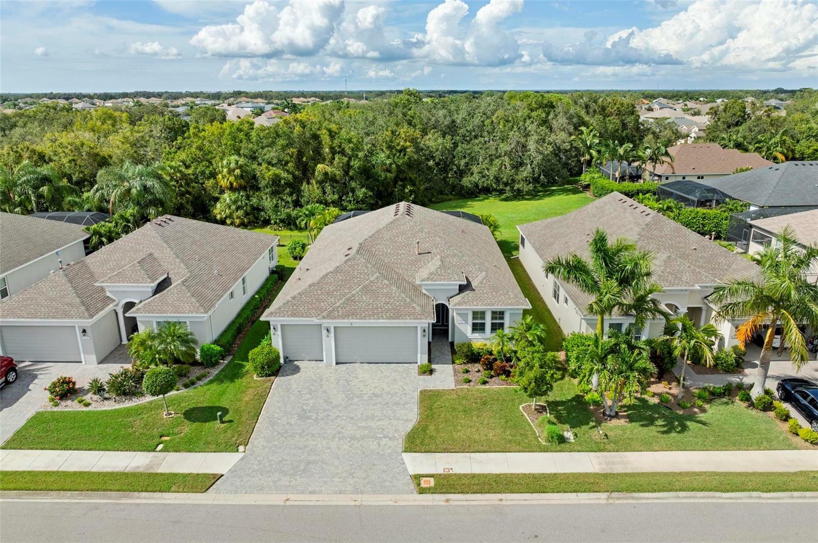 Property Photo: 12015 Goldenrod Avenue FL 34212
