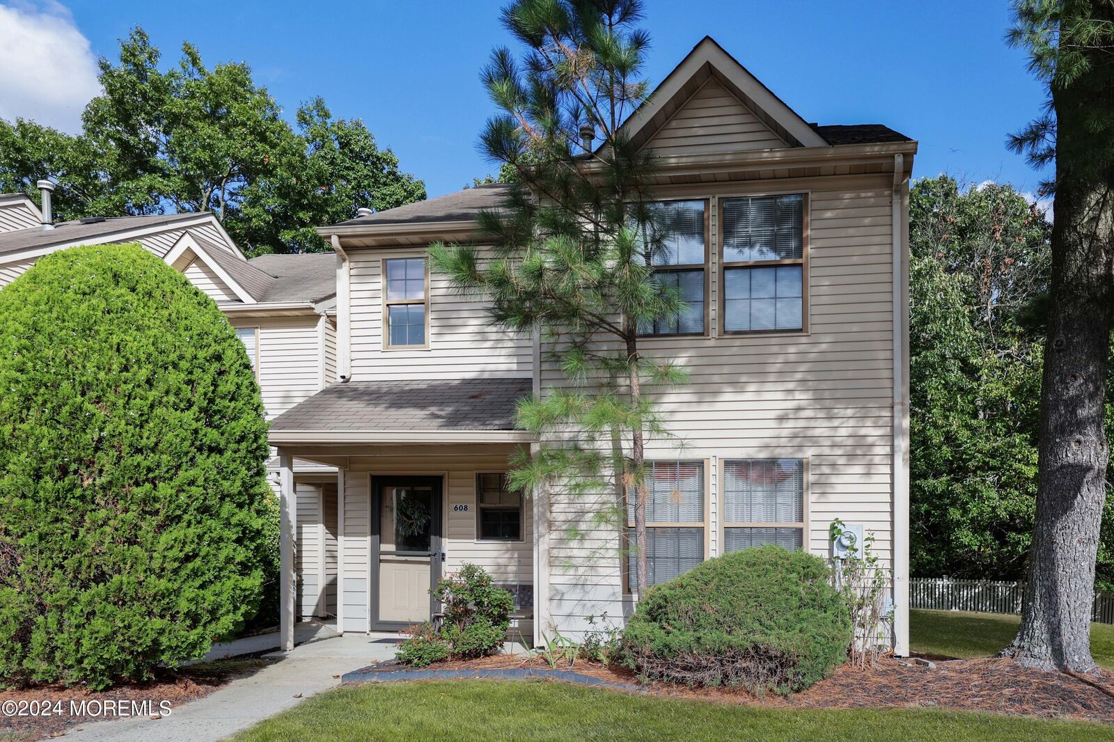 Property Photo:  608 Begonia Court  NJ 08527 
