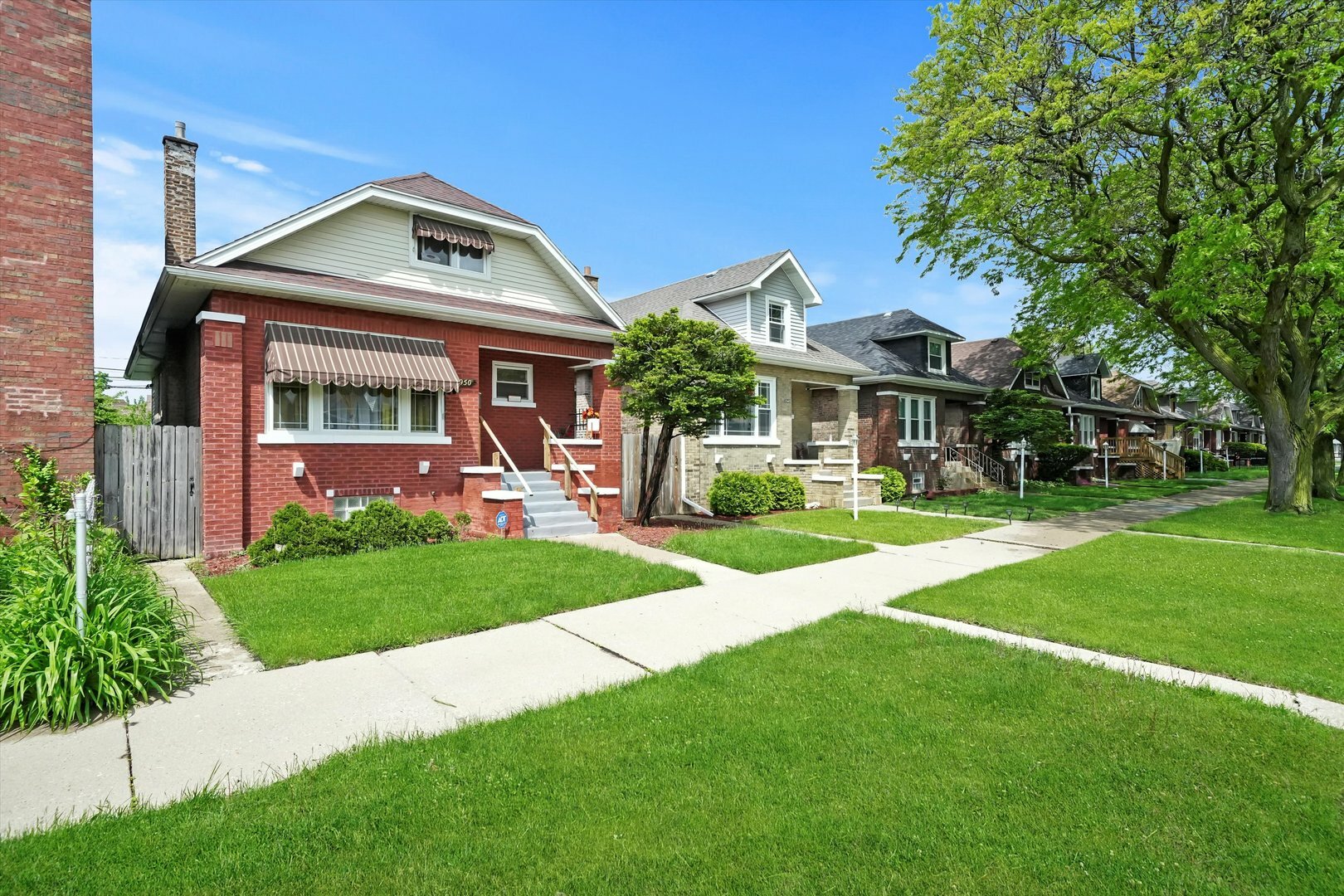 Property Photo:  8950 S Elizabeth Street  IL 60620 