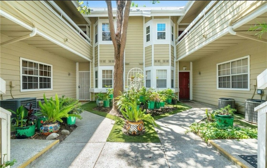 Property Photo:  3630 S Bear Street 70  CA 92704 