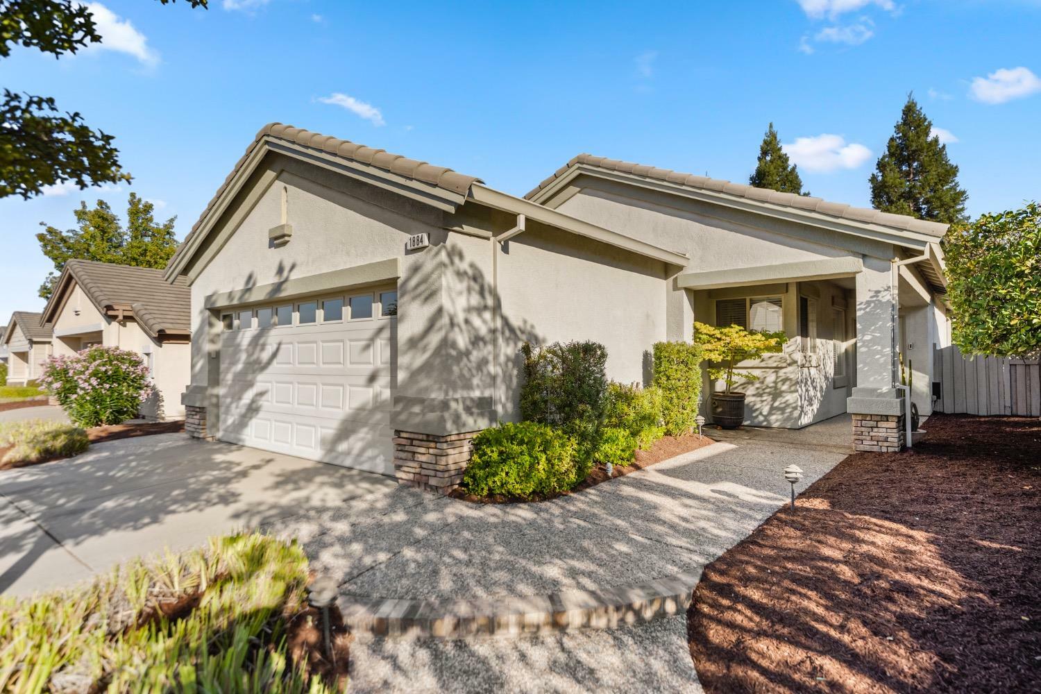 Property Photo:  1884 Andover Lane  CA 95648 