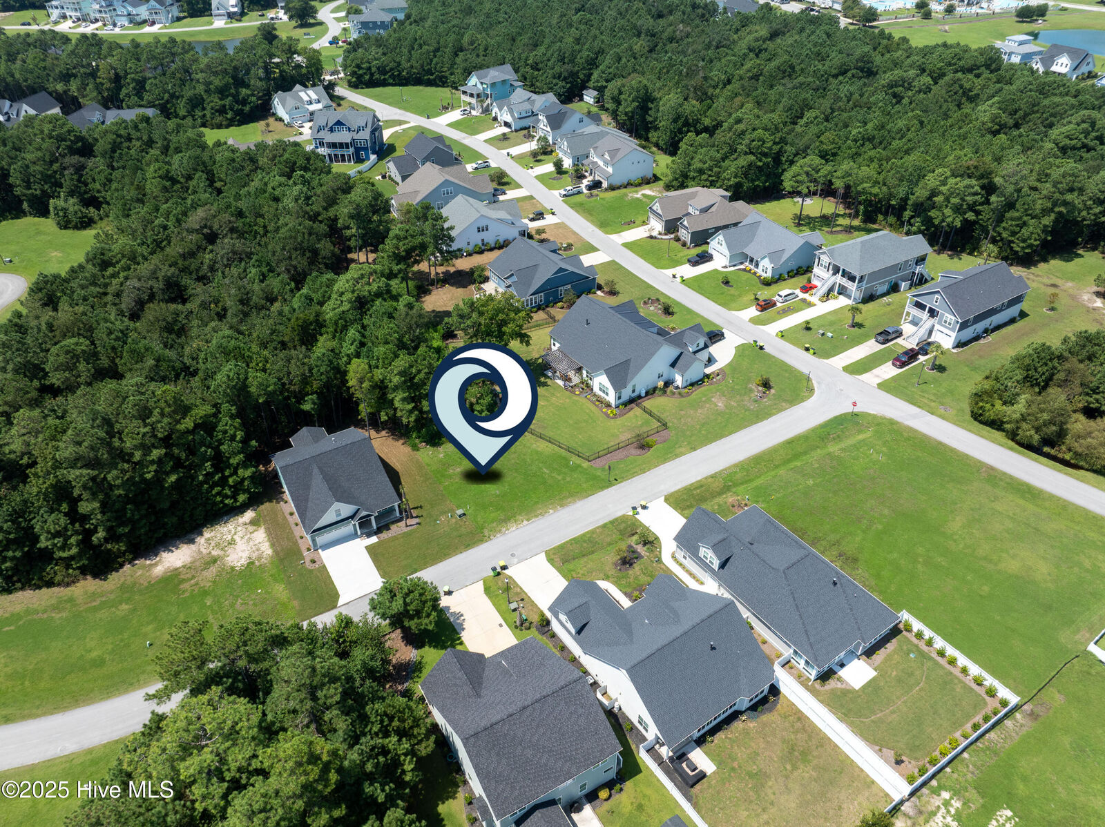 Property Photo: 802 Sweetgrass Street NC 28445