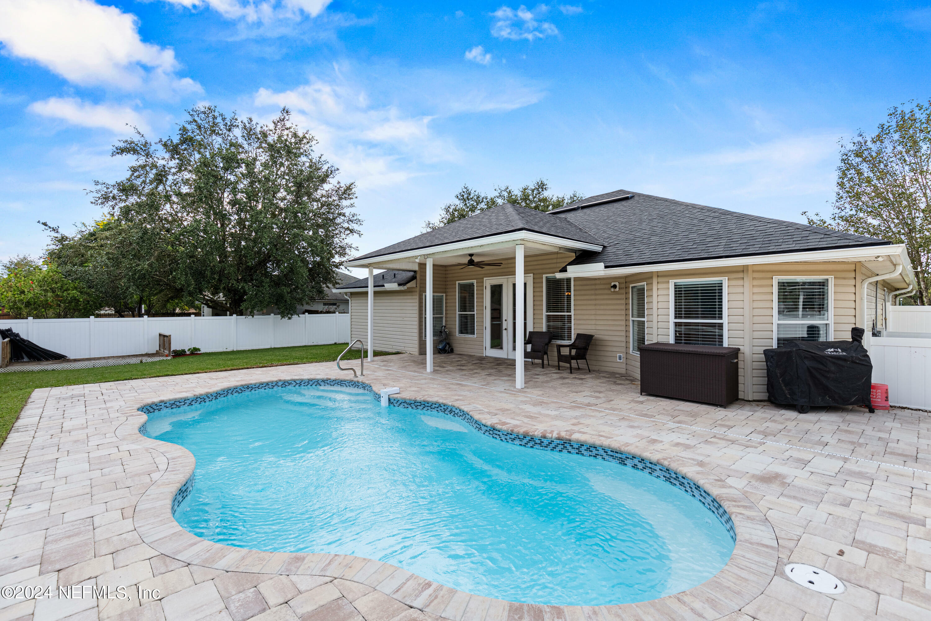 Property Photo:  683 Martin Lakes Drive  FL 32220 