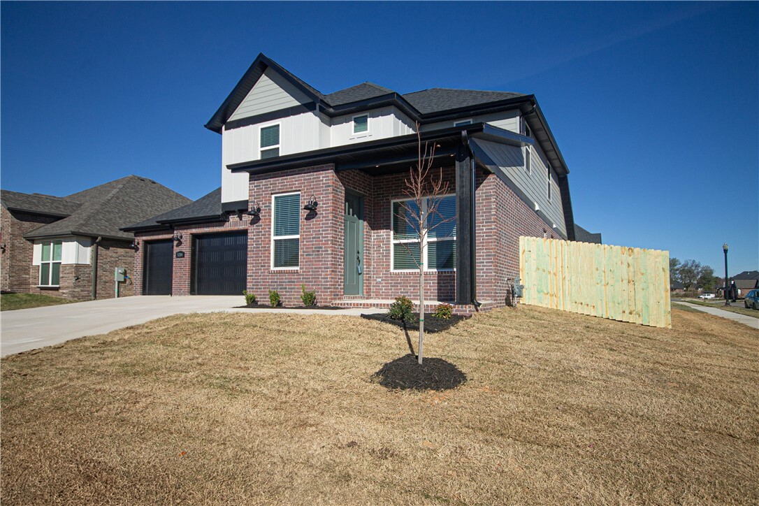 Property Photo:  5204 SW Nandina Lane  AR 72713 