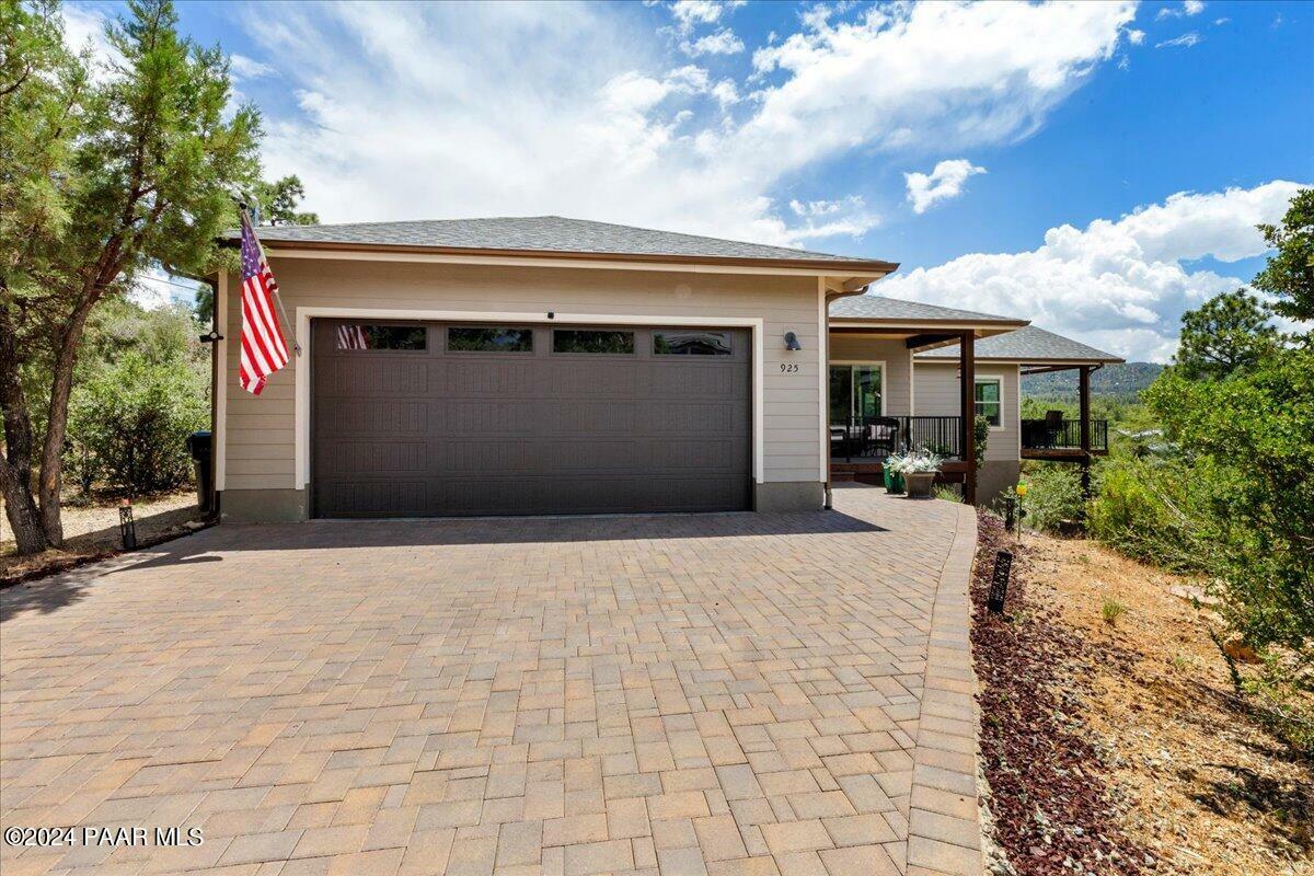 Property Photo:  925 Sunlit Drive  AZ 86303 