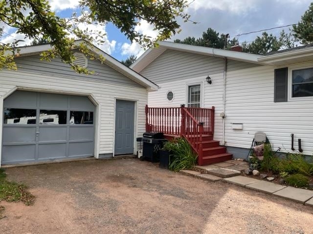 Property Photo: 32 Main Drive E PE C0B 1T0