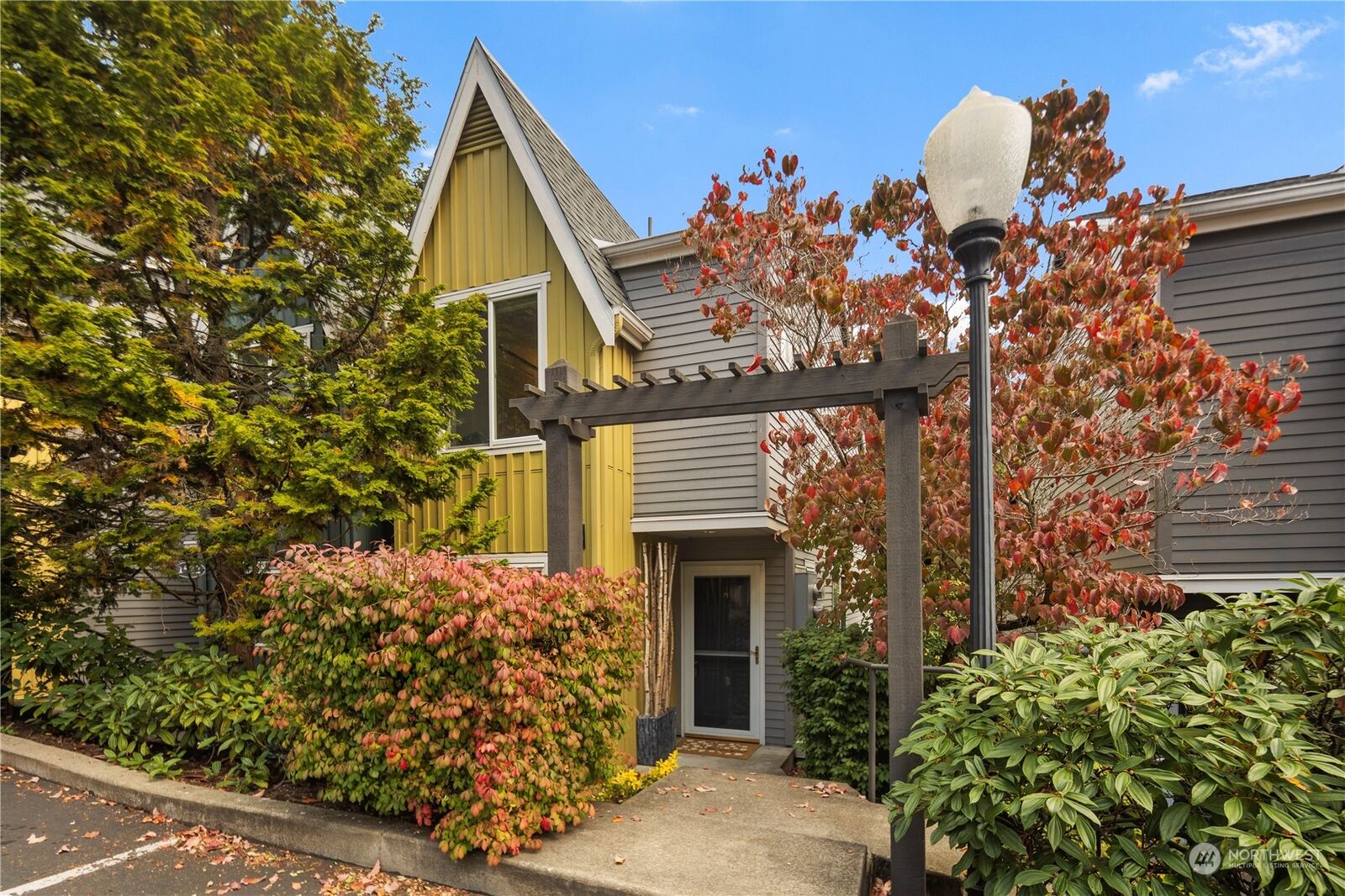 Property Photo:  1524  Cherrylane Place S  WA 98144 