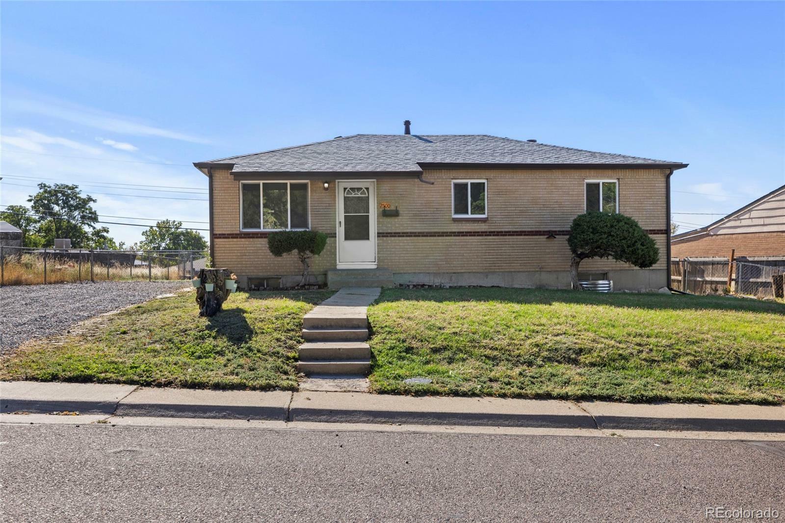 Property Photo: 2500 Roosevelt Avenue CO 80229