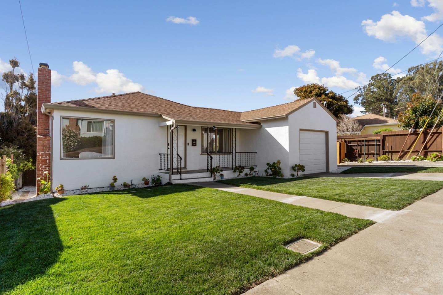 Property Photo:  420 Hemlock Avenue  CA 94080 