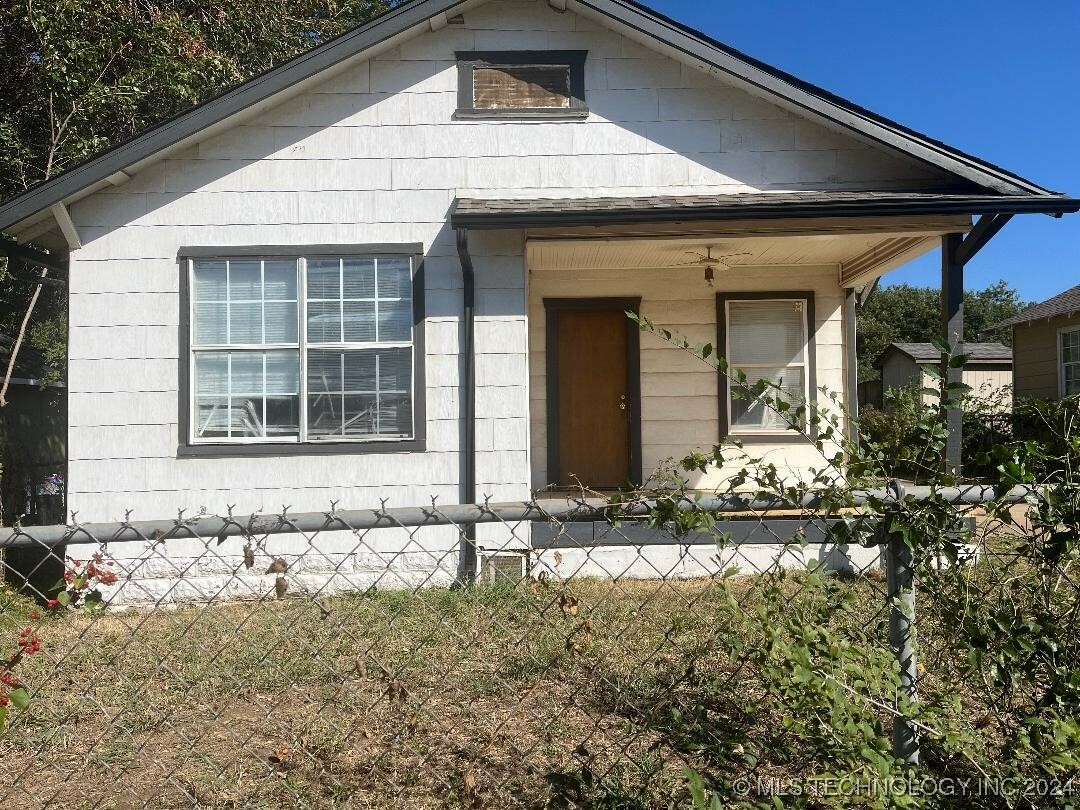 Property Photo:  2229 E Oklahoma Street  OK 74110 