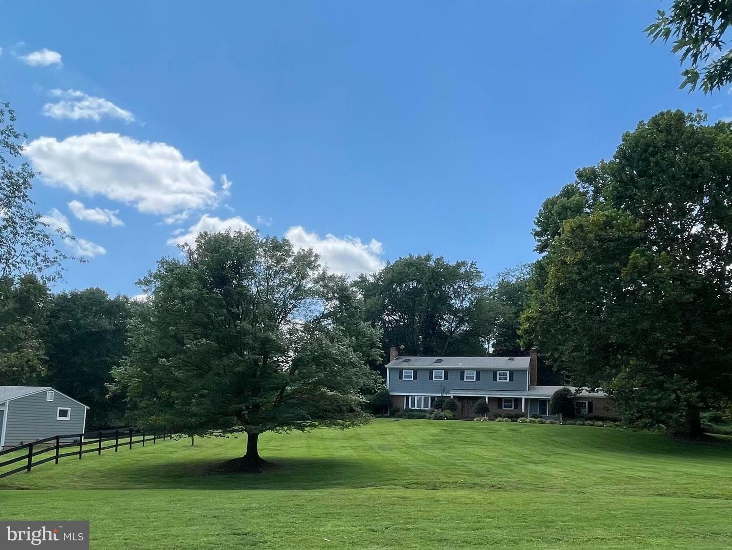 Property Photo: 3008 Fox Den Lane VA 22124