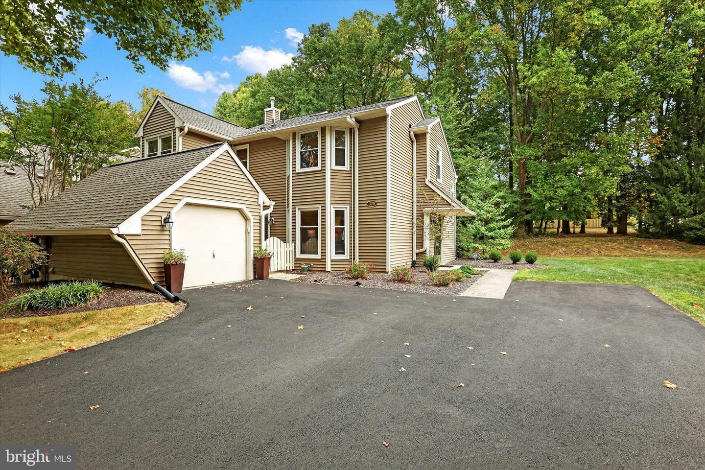 Property Photo:  320 Rowantree Circle  PA 19067 